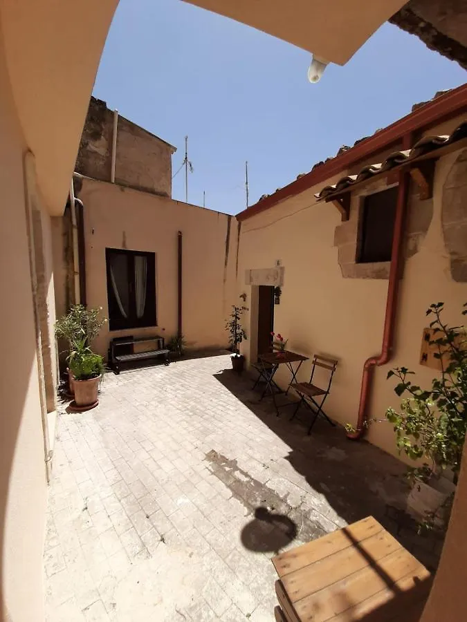 Pura Vida Iblea Hotel Ragusa Guest house